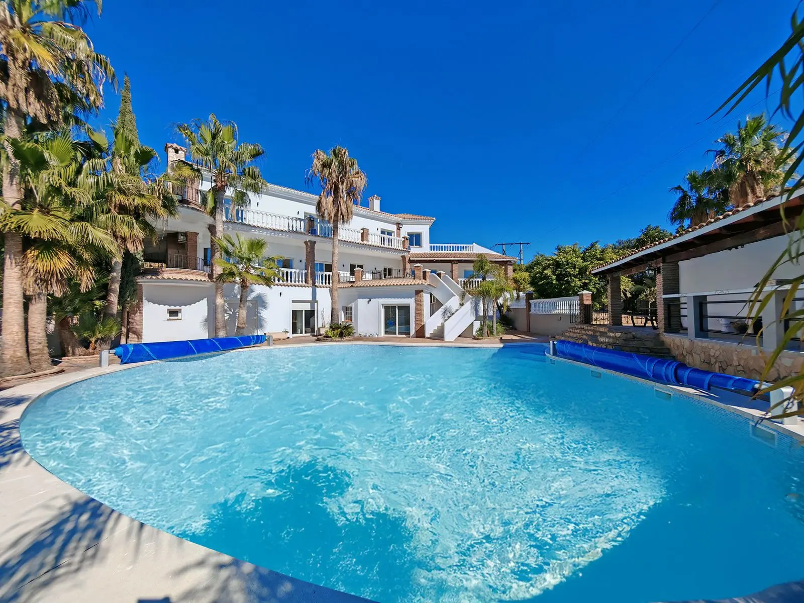 Villa en Benalmadena, Benalmádena
