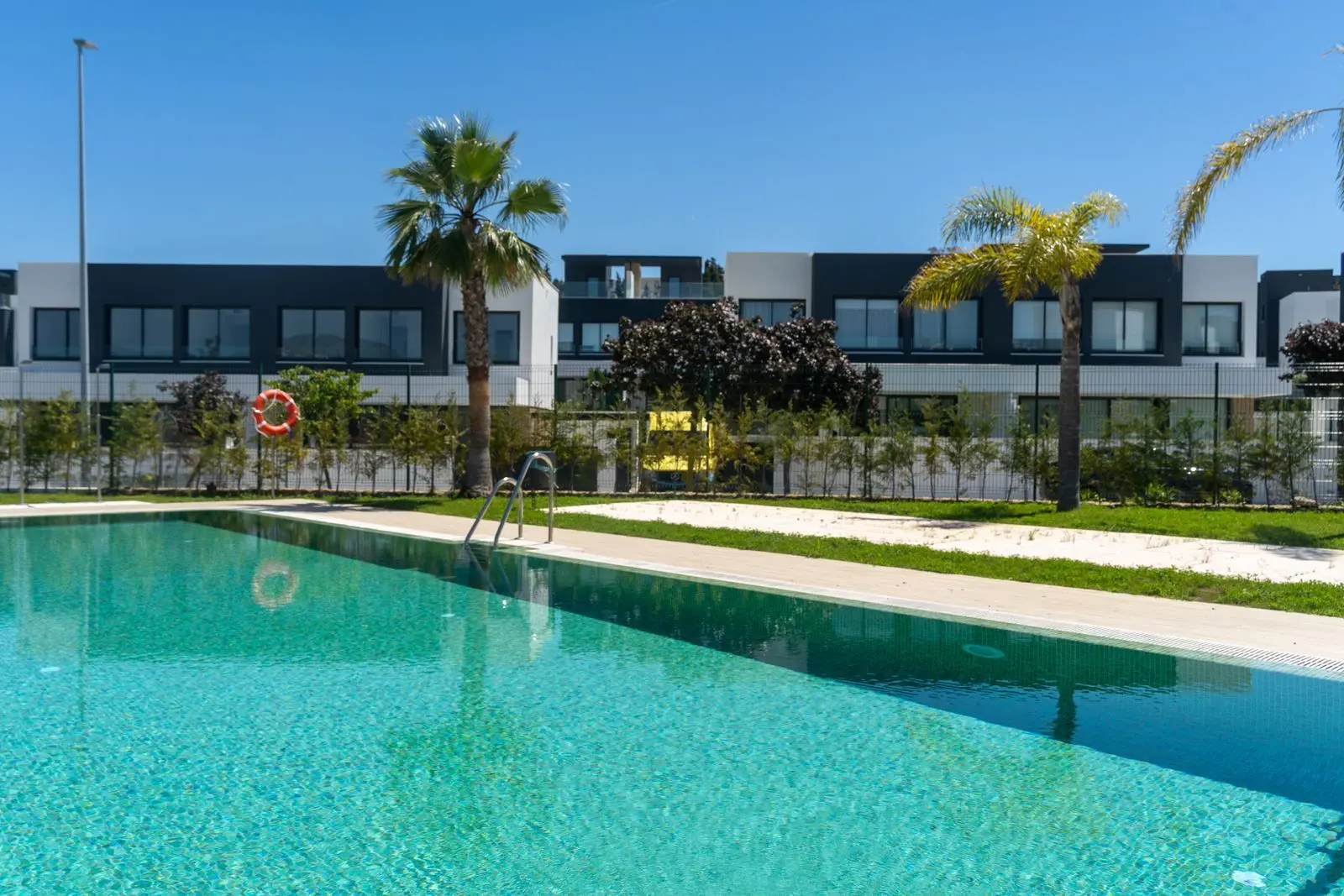 Casa pareada en El Paraíso, Estepona