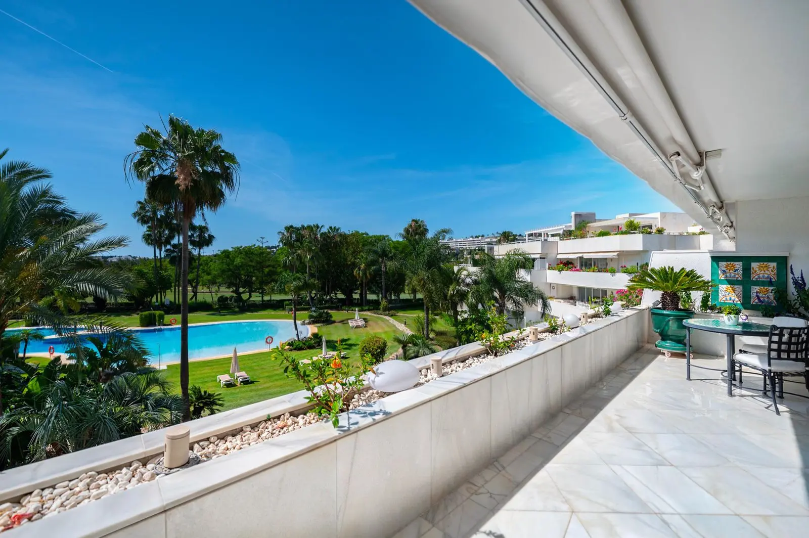 Penthouse w Nueva Andalucía, Marbella