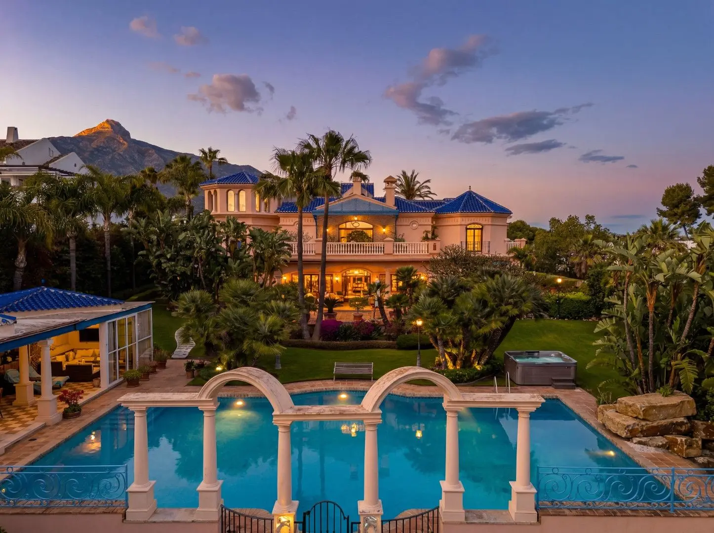 Villa à Nueva Andalucía, Marbella