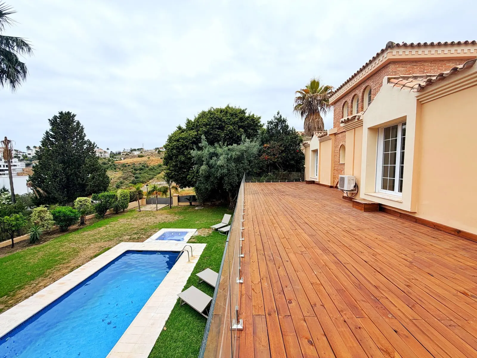 Villa en El Paraíso, Estepona