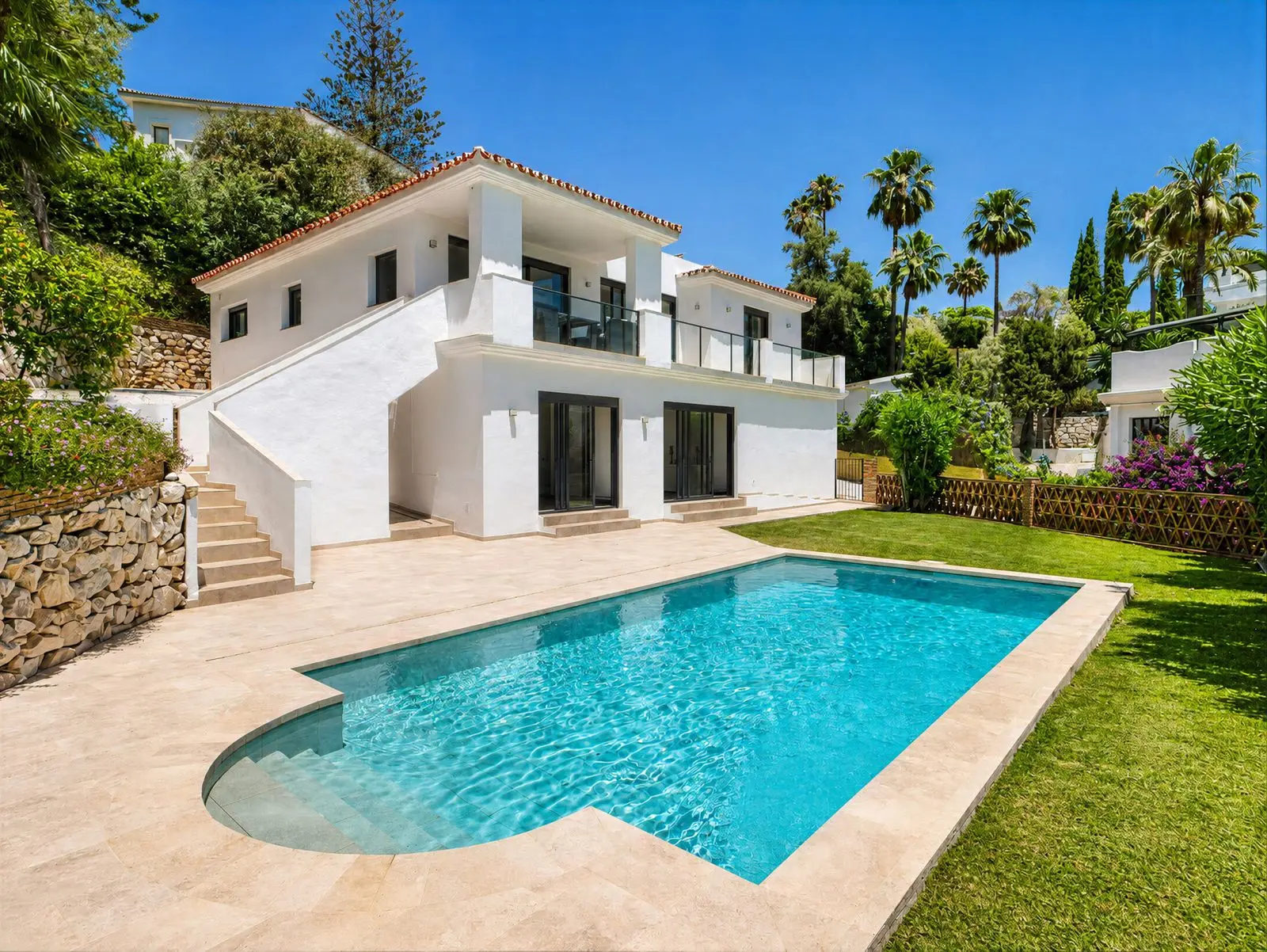 Villa in El Rosario, Marbella