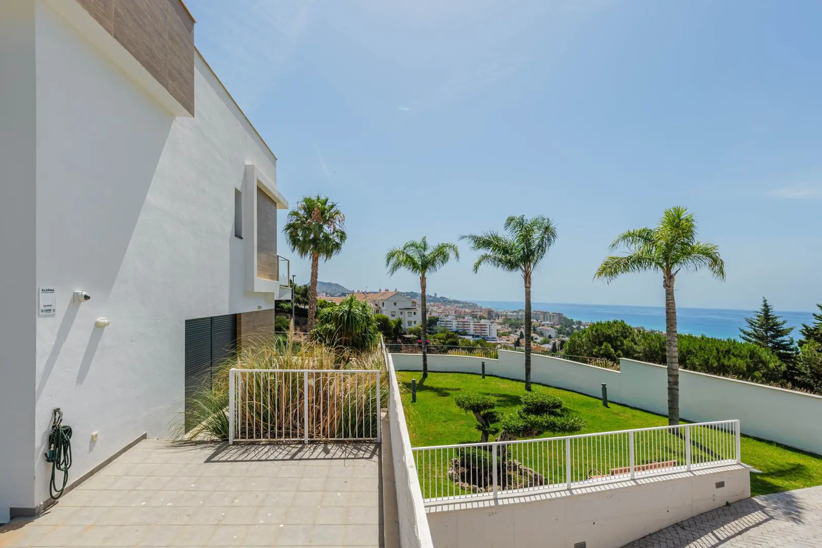 Doppelhaushälfte in Málaga Este, Málaga