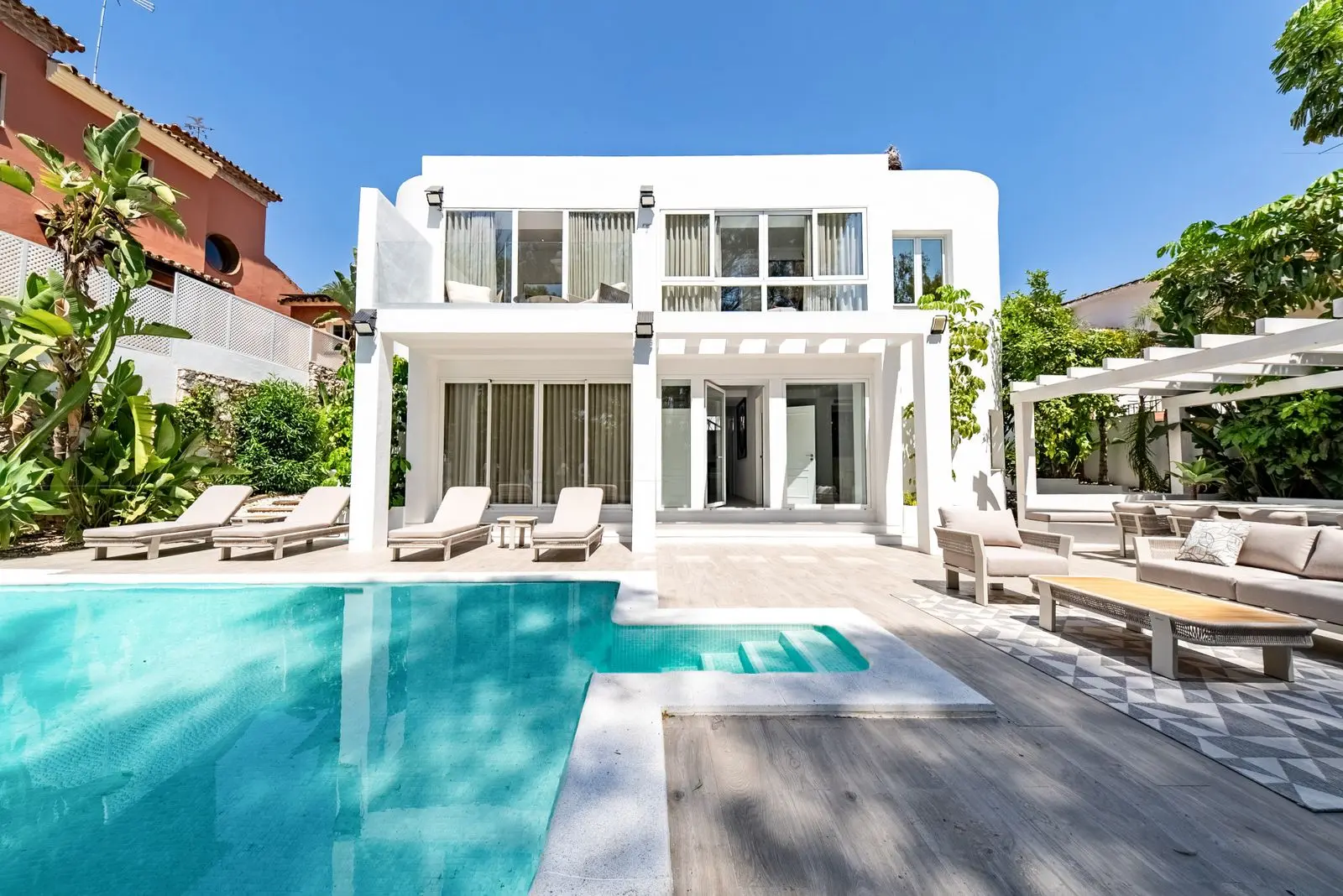 Villa in Nueva Andalucía, Marbella