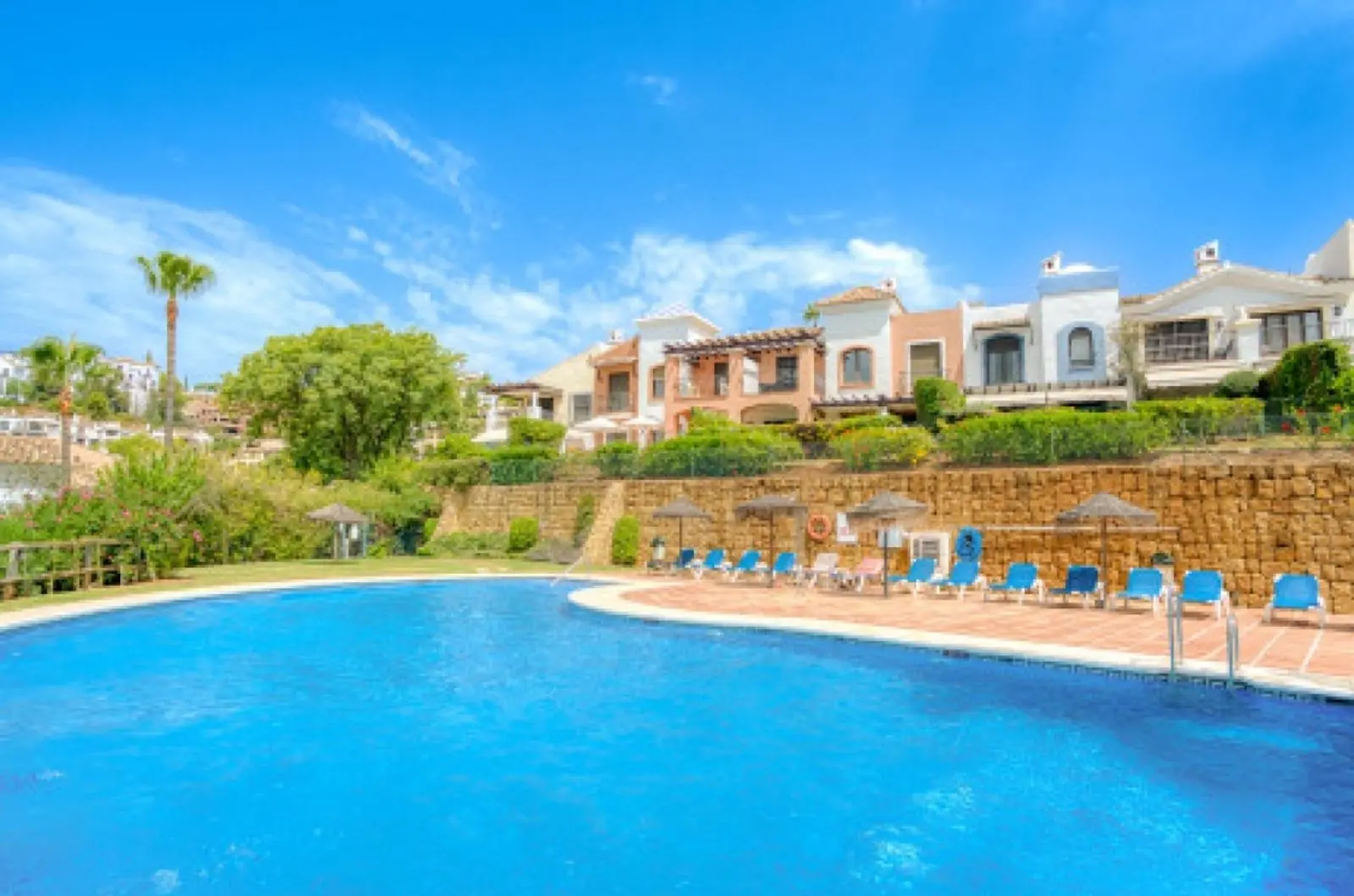 Rijwoning in Los Arqueros, Benahavís