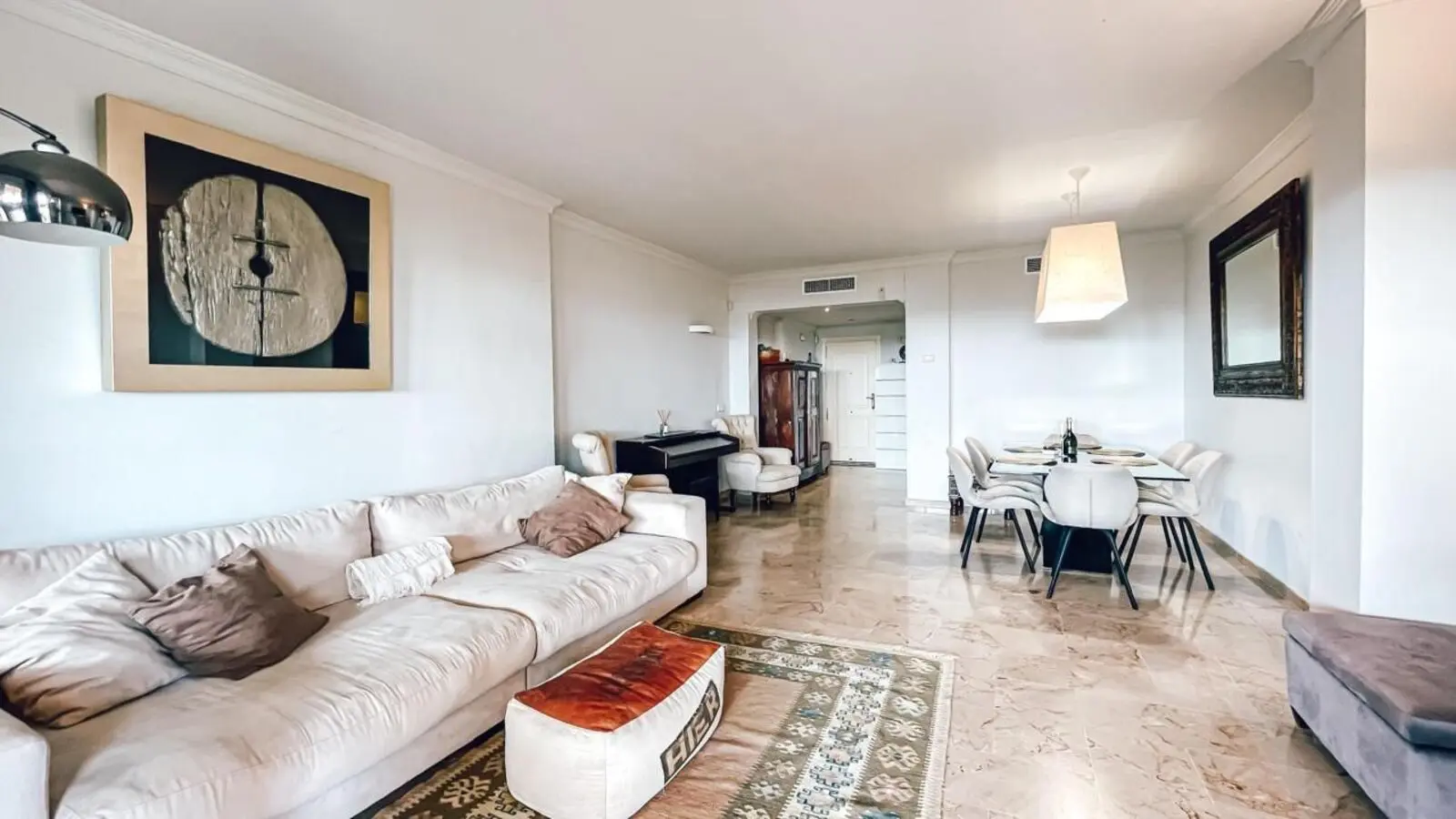 Apartamento bajo en Nueva Andalucía, Marbella