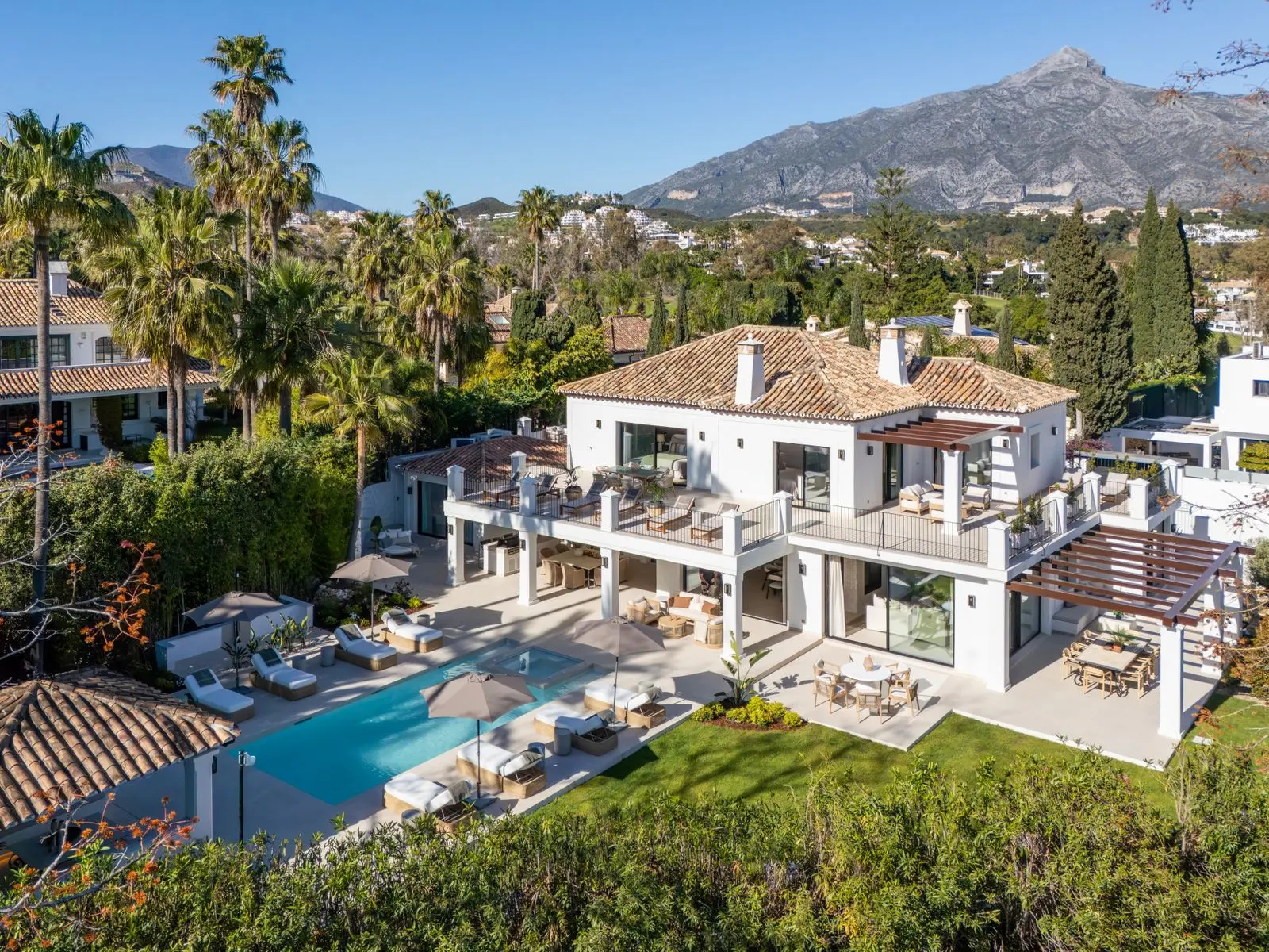 Villa in Nueva Andalucía, Marbella
