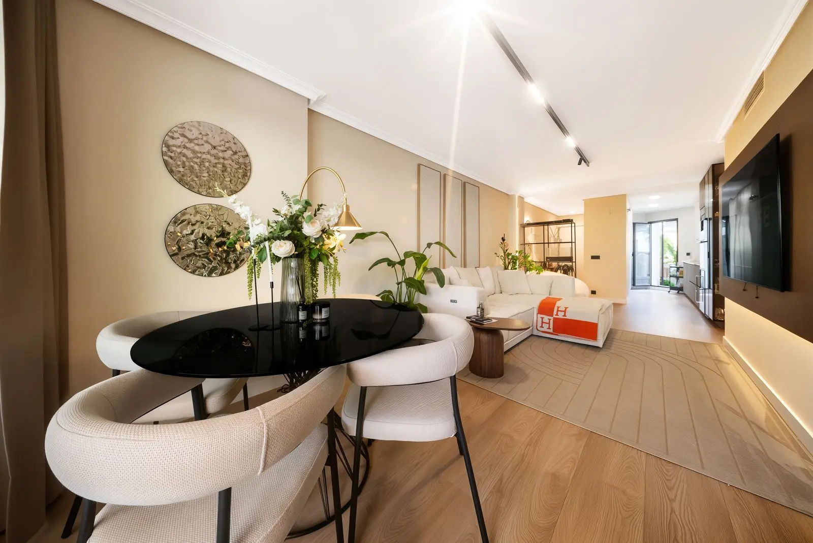 Apartamento bajo en Selwo, Estepona