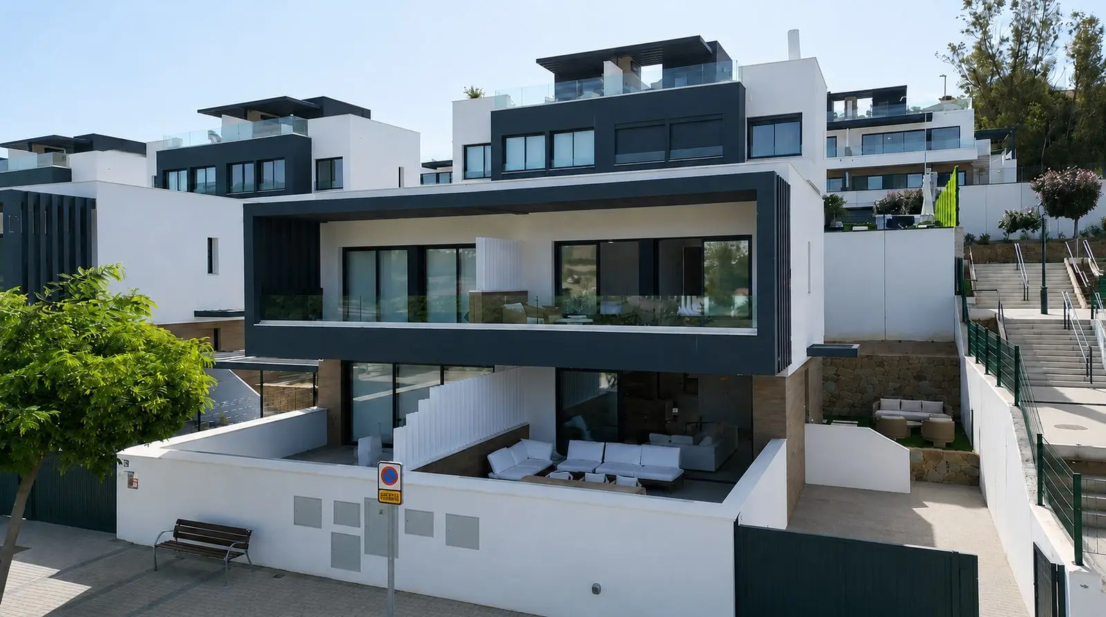 Rijwoning in Atalaya, Estepona