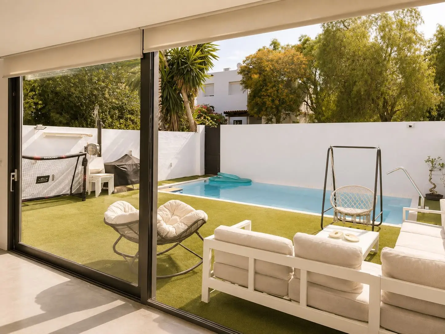 Twee-onder-een-kapwoning in Nueva Andalucía, Marbella