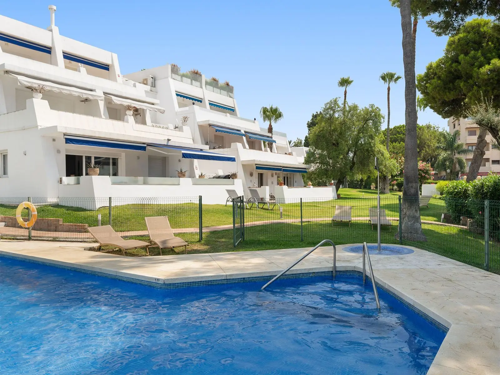 Wohnung in Nueva Andalucía, Marbella