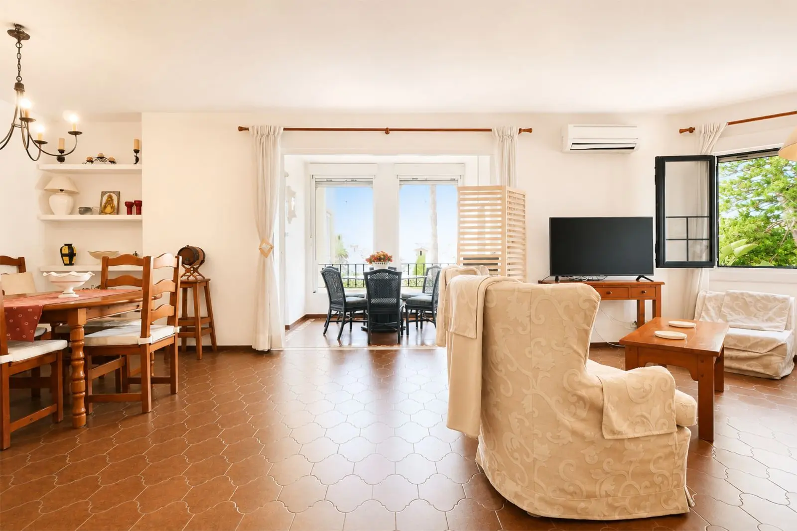 Wohnung in Puerto de Cabopino, Marbella