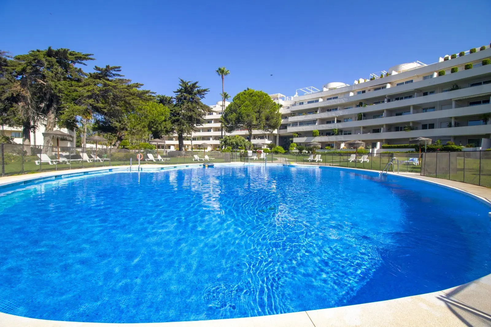 Appartamento a New Golden Mile, Estepona