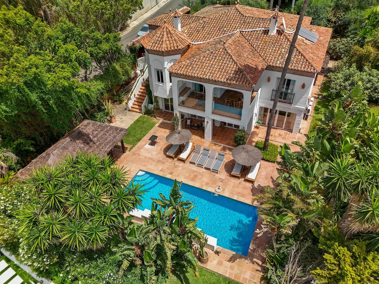 Villa en El Rosario, Marbella