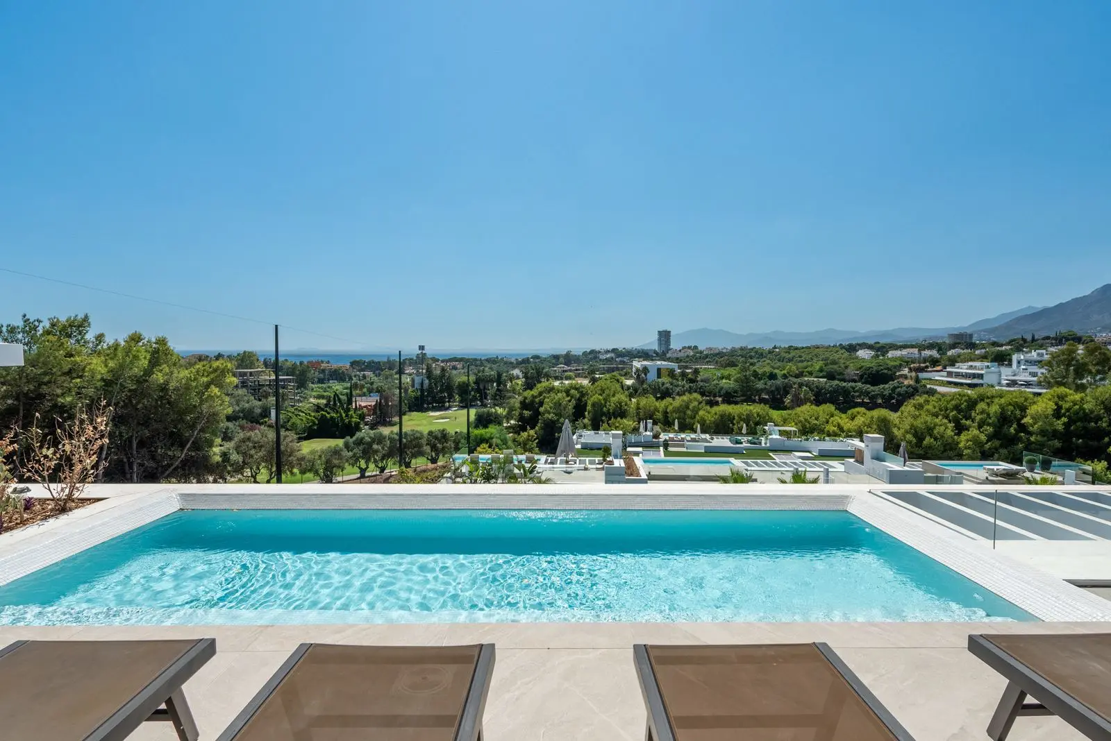 Penthouse in Santa Clara, Marbella