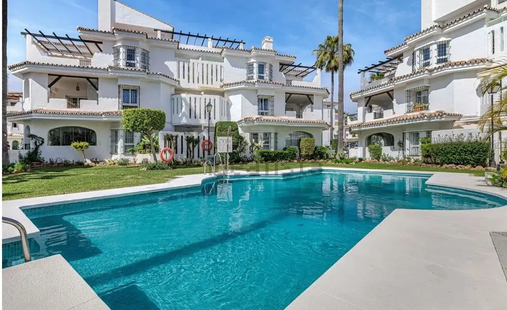 Penthouse in Nueva Andalucía, Marbella