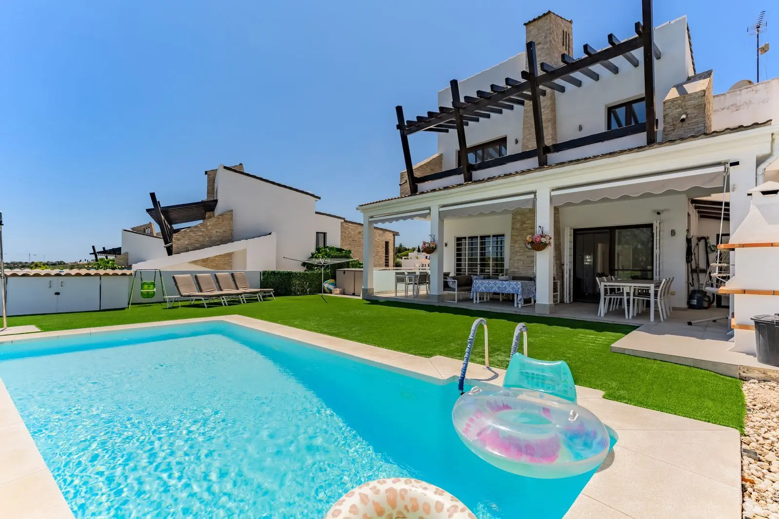 Casa pareada en Valle Romano, Estepona
