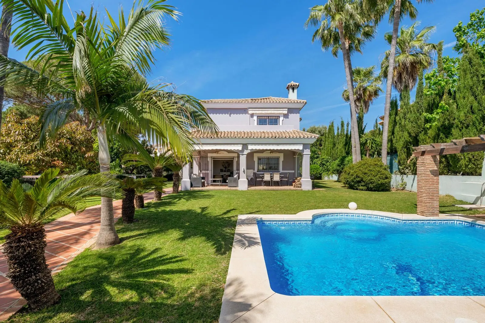 Villa à Estepona