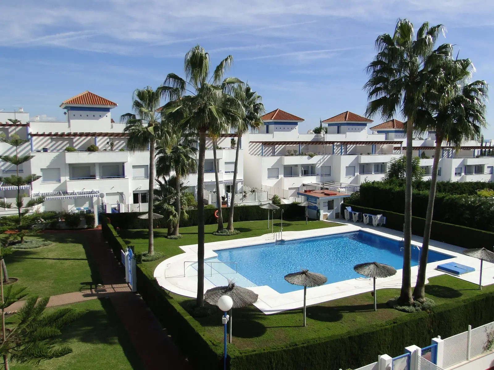 Casa adosada en Bel Air, Estepona