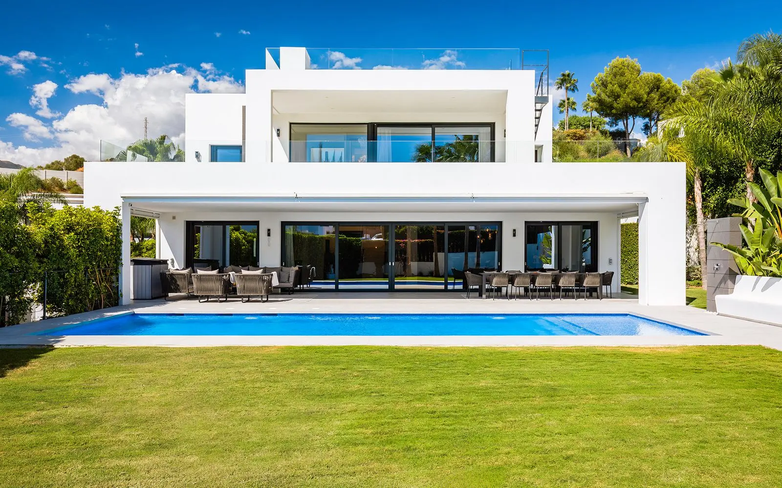 Villa en Nueva Andalucía, Marbella