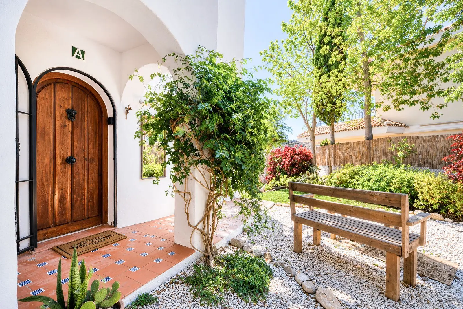 Apartamento bajo en Riviera del Sol, Mijas