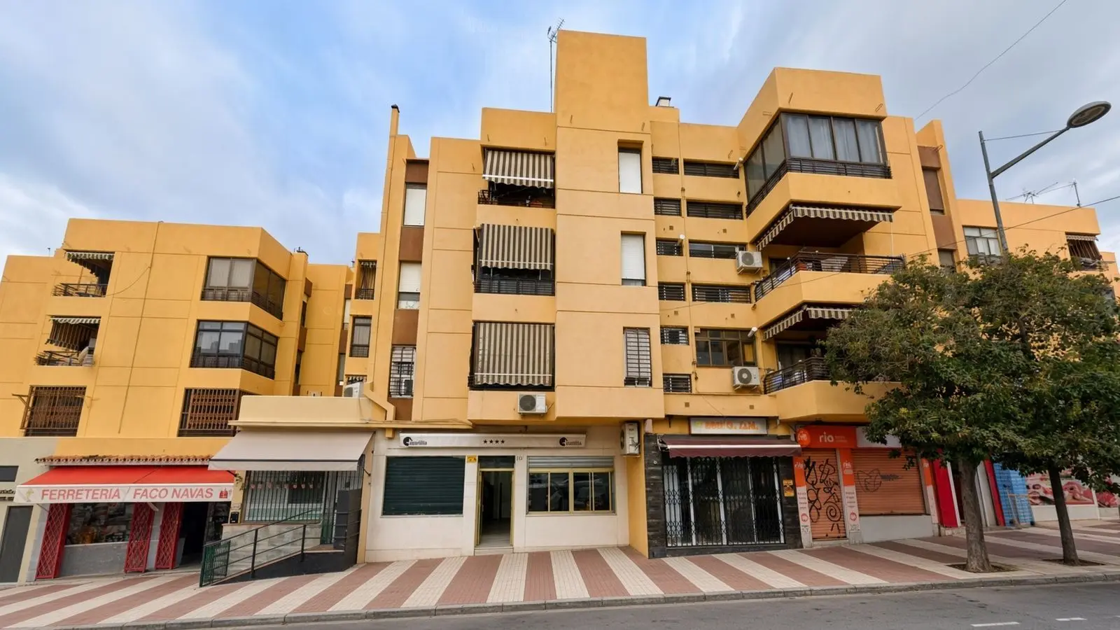Apartamento bajo en Marbella