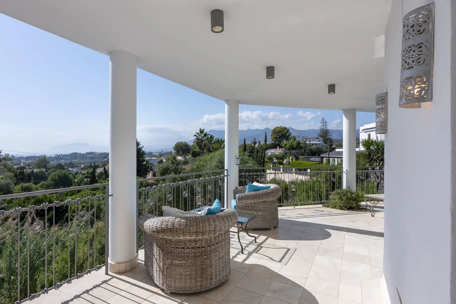Villa en El Rosario, Marbella