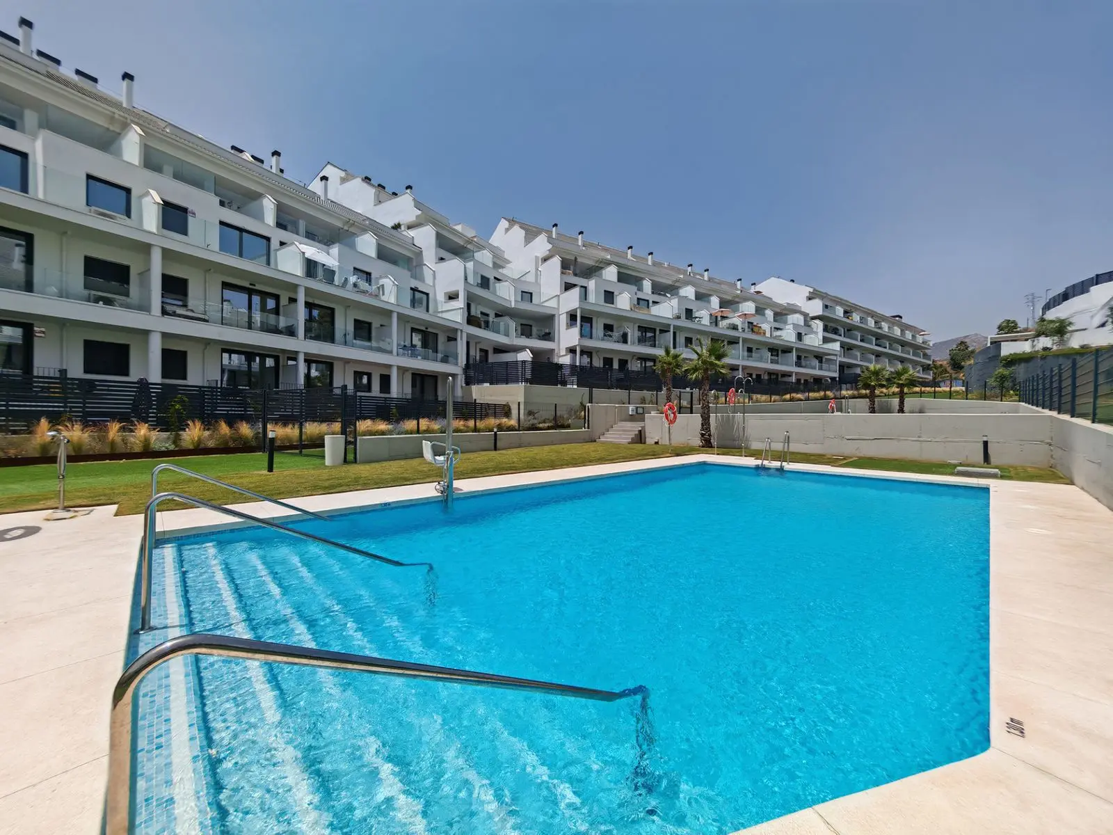 Apartamento bajo en Torreblanca, Fuengirola