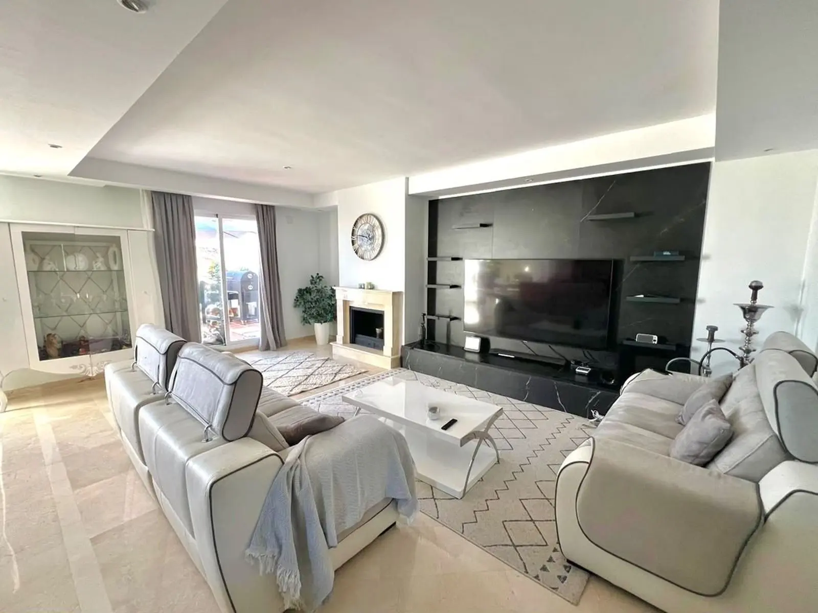 Piso en Nueva Andalucía, Marbella