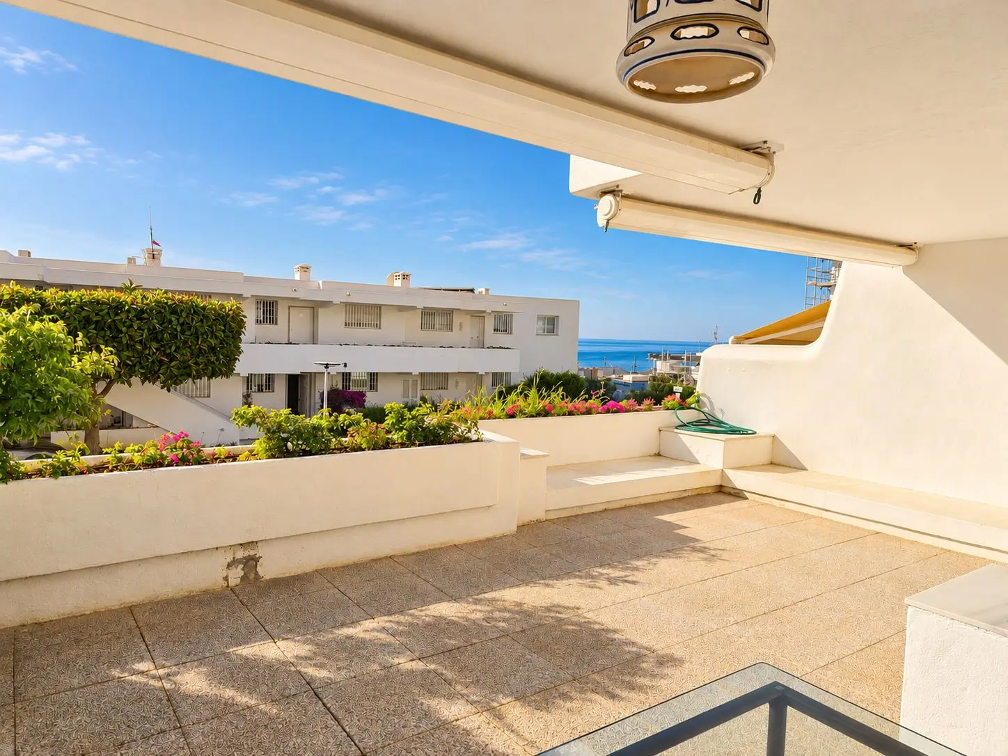 Apartamento bajo en Guadalmina Baja, Marbella