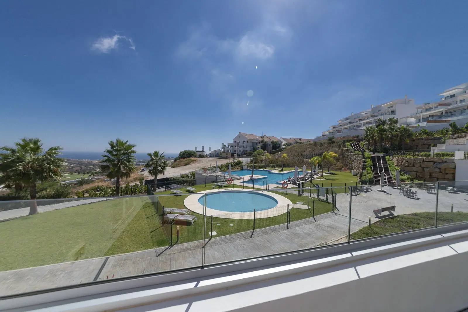 Apartamento bajo en Calanova Golf, Mijas