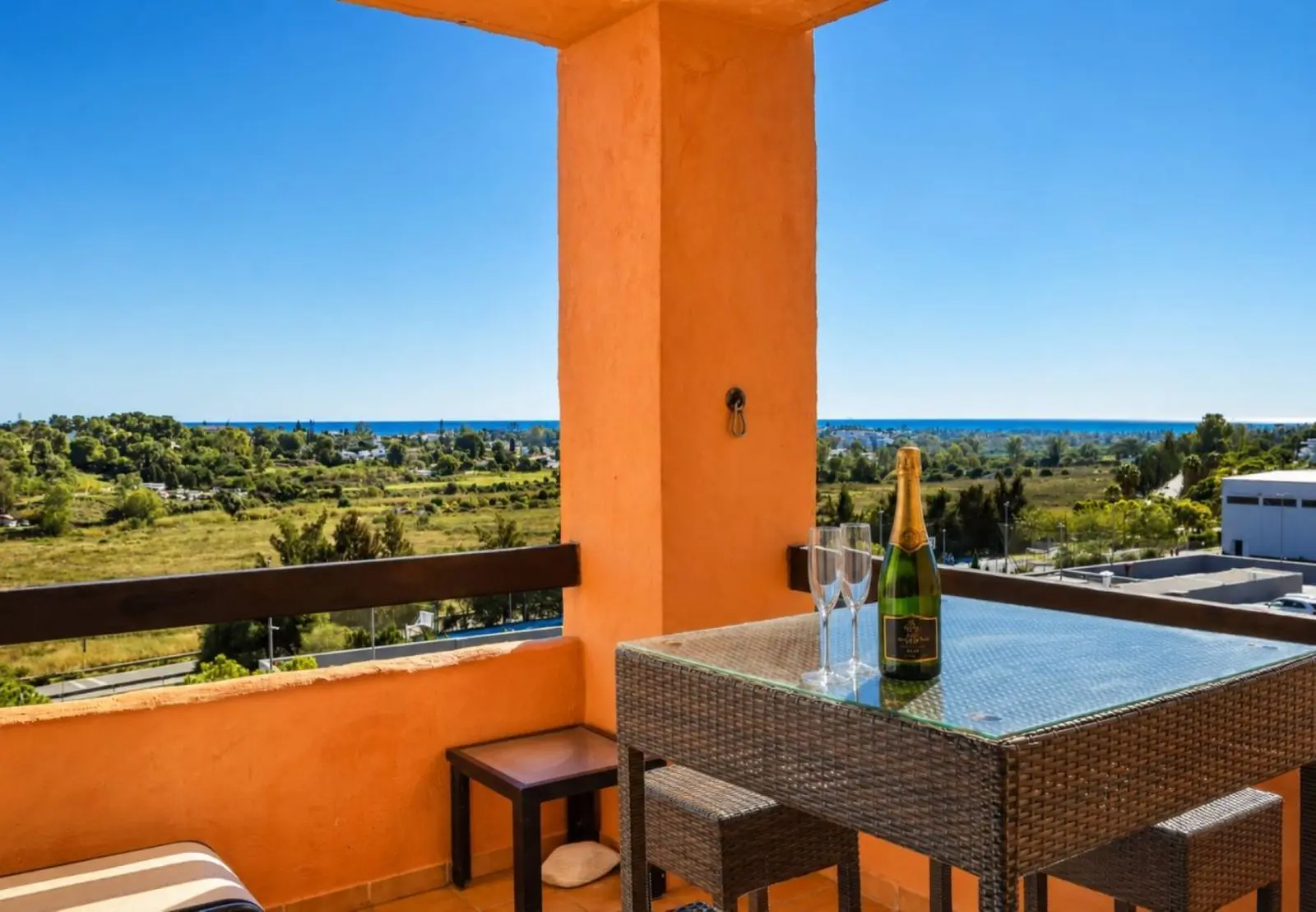 Piso en Atalaya, Estepona