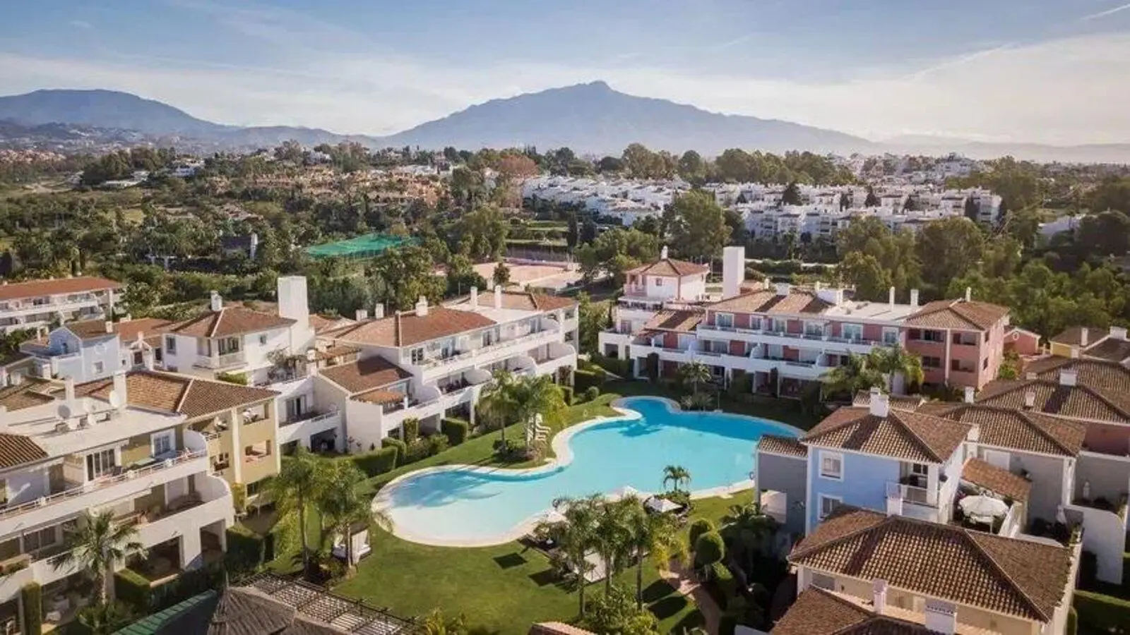 Ático en El Paraíso, Estepona
