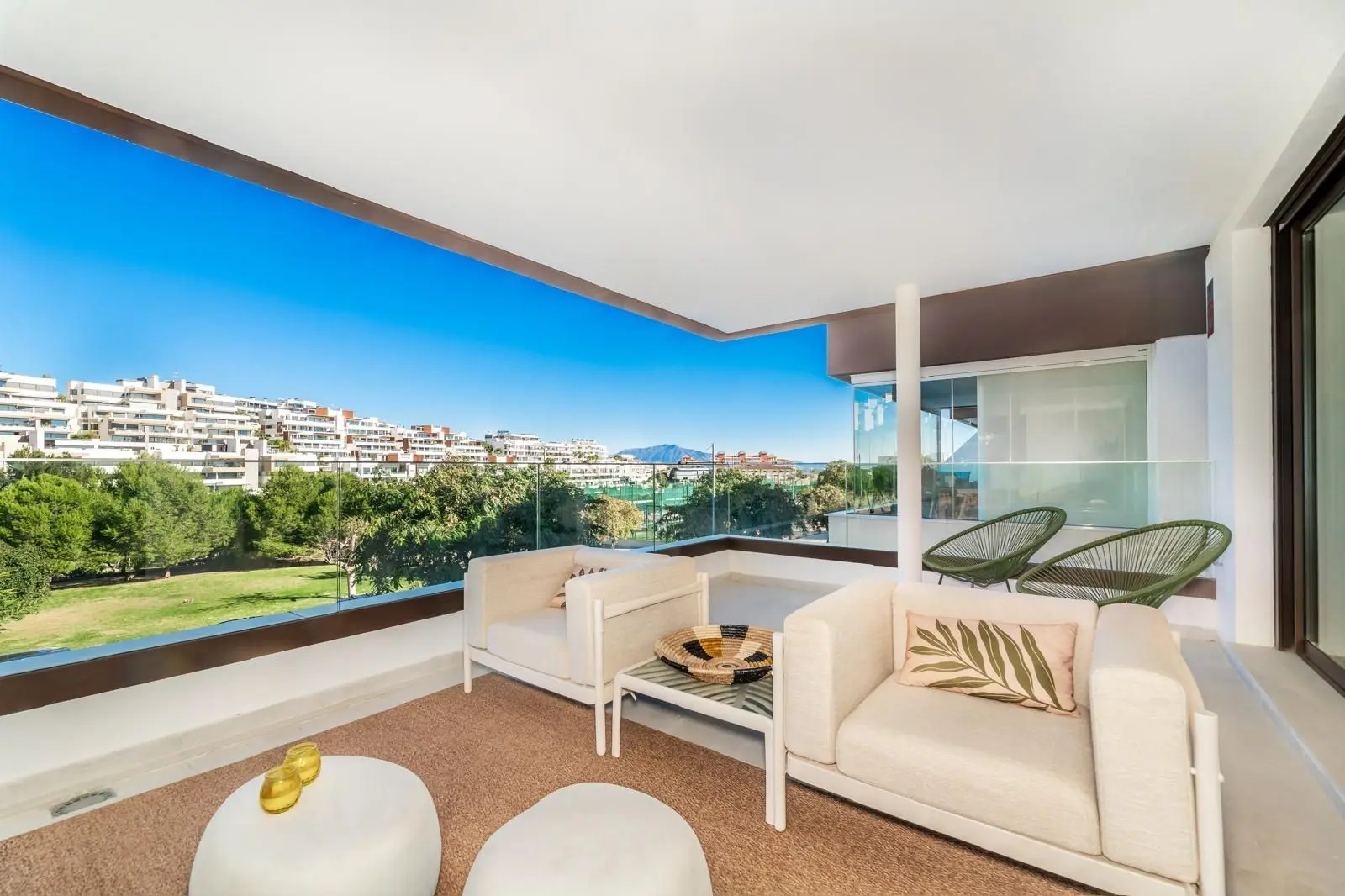 Apartamento bajo en Estepona