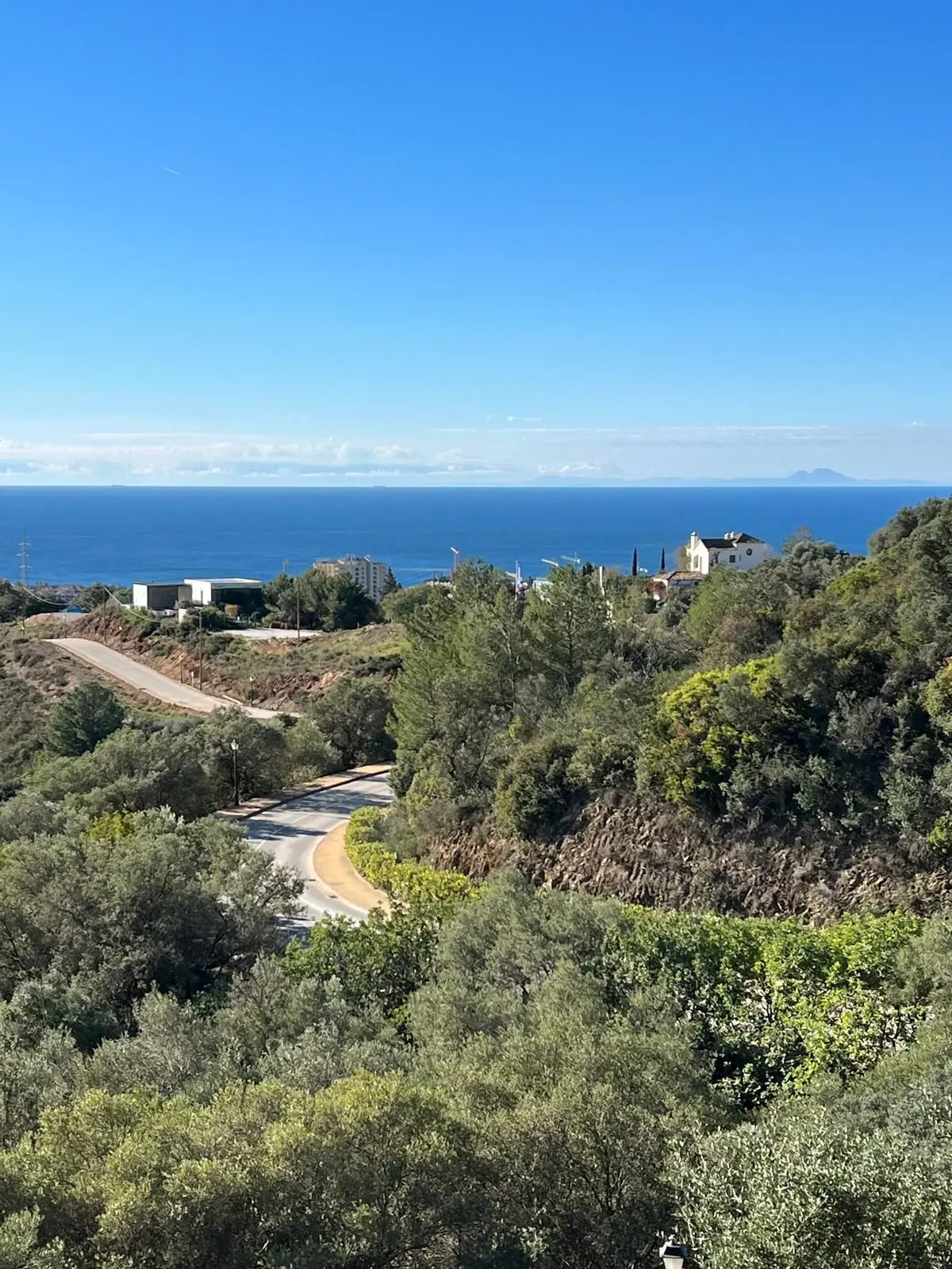Terreno urbano en Altos de los Monteros, Marbella